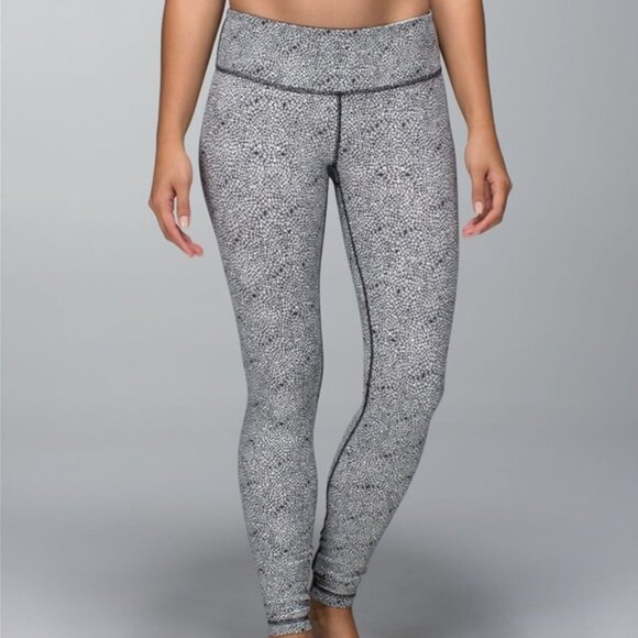 Lululemon Wunder Under Pant Legging in Plush Petal Deep Coal Ghost Size 8 - Picture 8 of 8